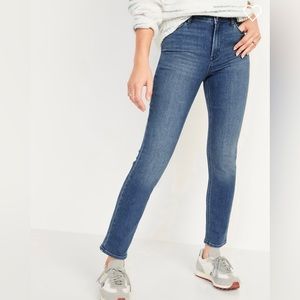 NWT Old Navy High Waisted Slim Straight Jeans
